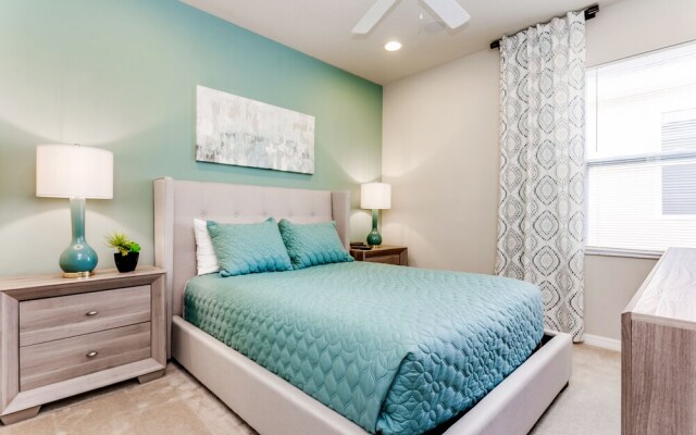 4007 Oakrise Loop