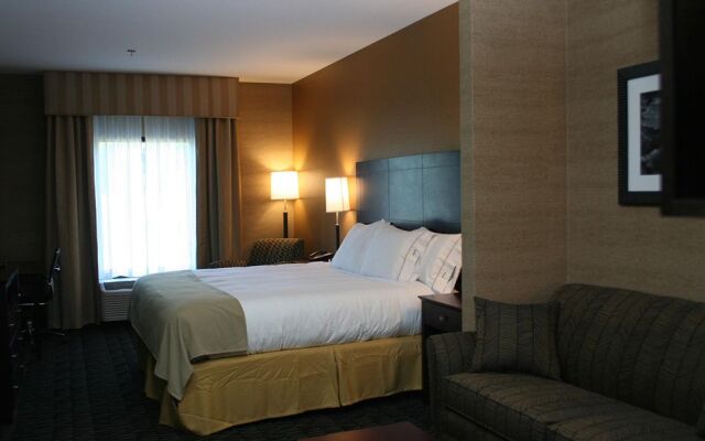 Holiday Inn Express & Suites Arkadelphia - Caddo Valley