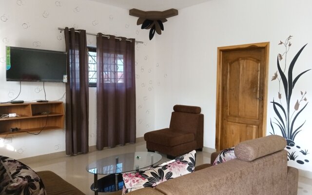 Ronna apartments at Lakeside Estates