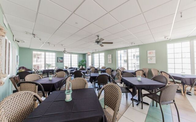 Pointe West #203 - 3 Br Condo