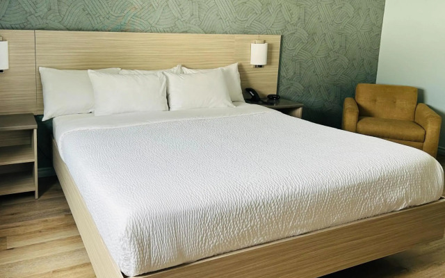 Motel 6 Niagara Falls, ON – Near the Falls