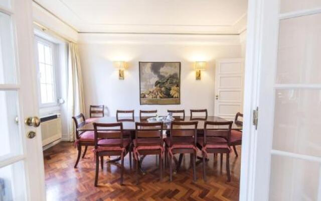 LovelyStay - Campo Pequeno Charming Apartment