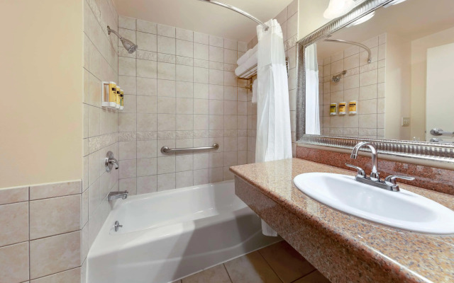 Best Western Plus Country Park Hotel