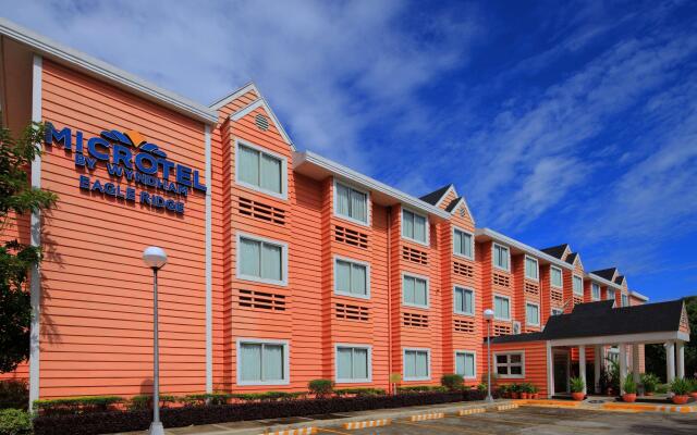 Microtel by Wyndham – Eagle Ridge, Cavite