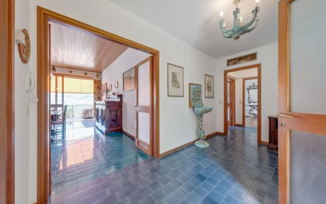 Villa Olivella in Sale Marasino