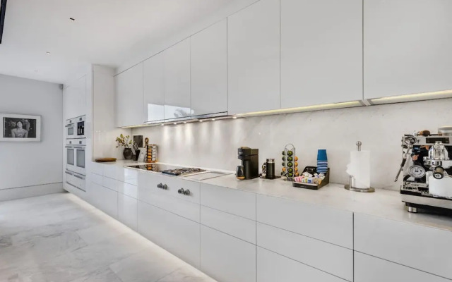 St Ives Modern