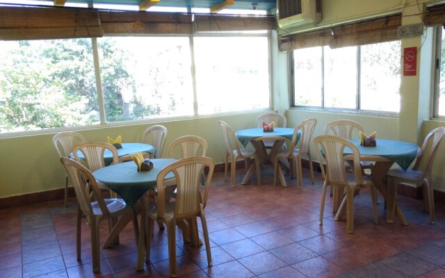 Bhammar's Inn - A Pure Vegetarian Hotel