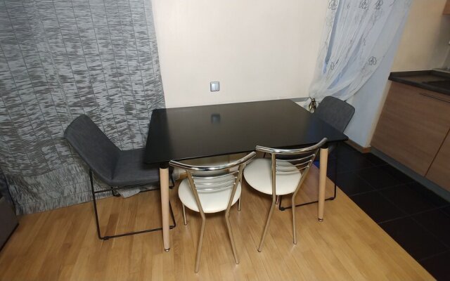 Lux. Two bedrooms. 17 Baseina St. Centre of Kiev