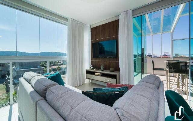 Cobertura duplex com piscina e 03 suítes