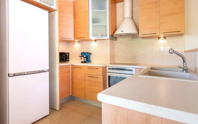 Phaedrus Living Moschato City Flat