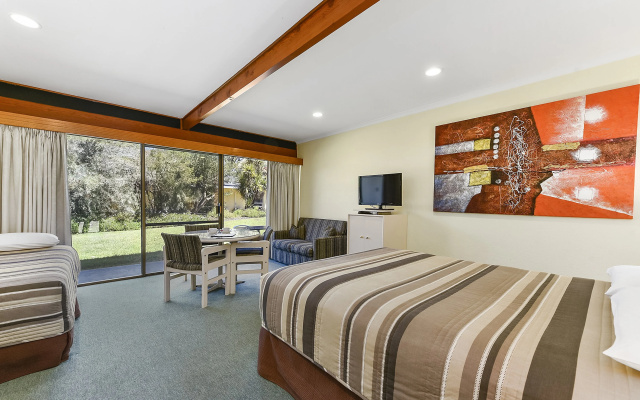 William Macintosh Motor Lodge – Guest Rooms – Naracoorte