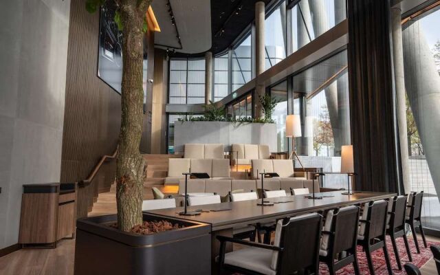 Radisson Blu Hotel At Porsche Design Tower Stuttgart