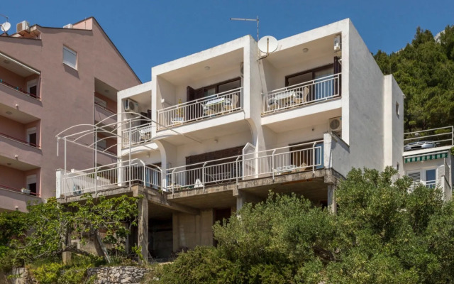 Vedra- Free Parking and Close to the Beach - E5