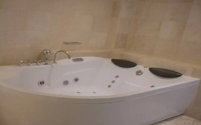 Hotel Torre Monserrate