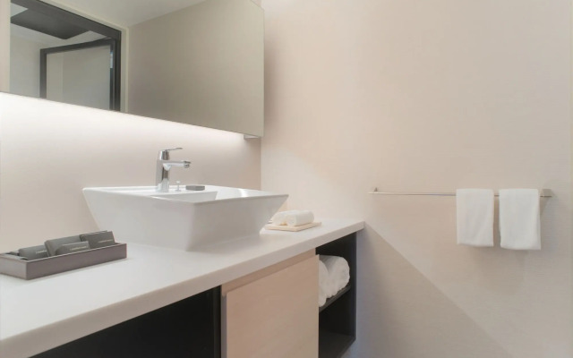 Oakwood Suites Yokohama