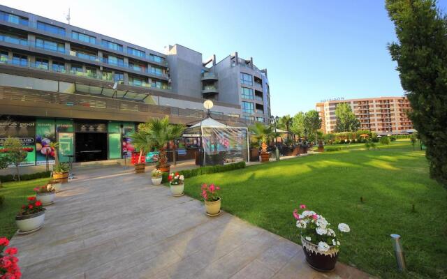 Menada Sunny Beach Plaza Apartments