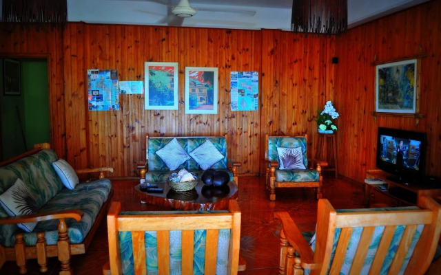 Albizia Lodge Reef Estate