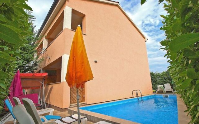 Apartments Arsen 928