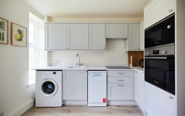 The Golders Green Place - Modern and Bright 1bdr Flat, London
