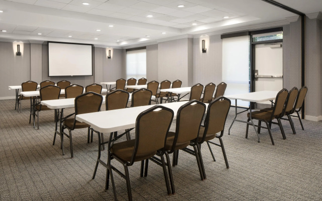 Hyatt Select Richmond/Chester