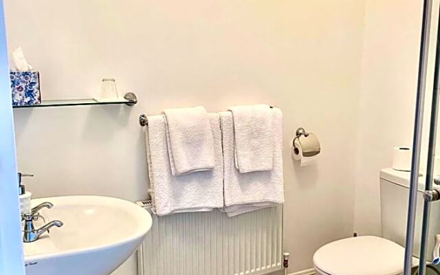 Seven Oaks B&B