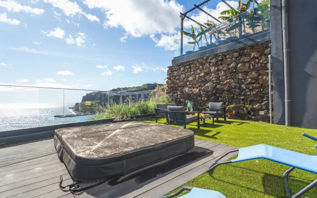 Aqui H Casa by Atlantic Holiday