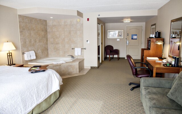 Kitchener Inn & Suites