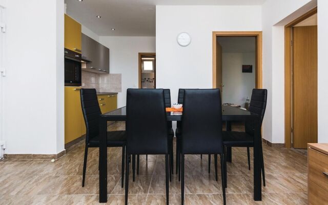 Stunning Apartment in Vir With 2 Bedrooms and Wifi