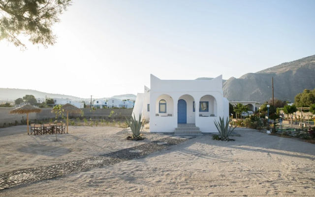 Villa George Santorini