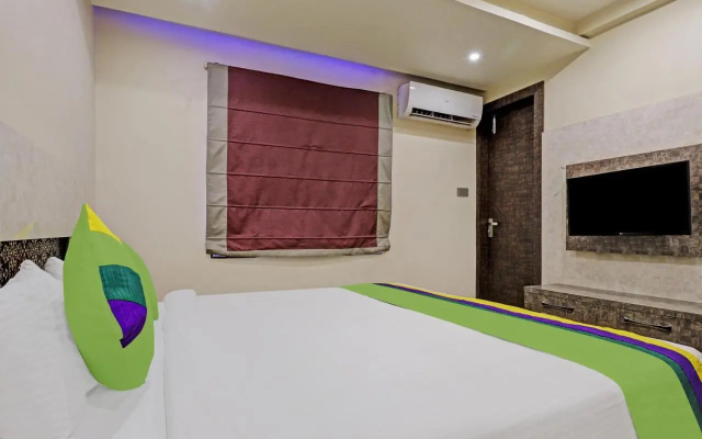 Itsy Hotels Ransu Residency