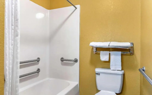 Econo Lodge Cuthbert