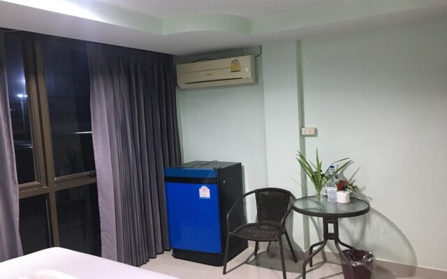 OYO 75377 Check In House