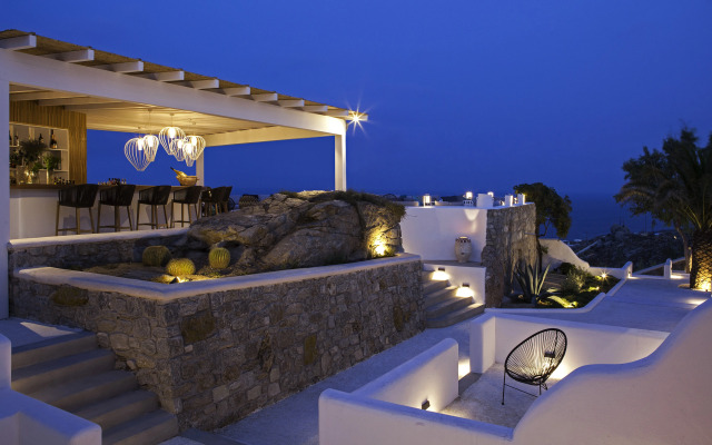Amyth of Mykonos Super Paradise