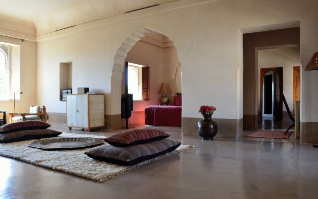 Ksar Char-Bagh