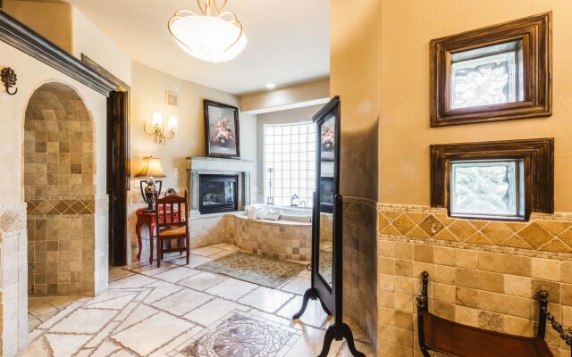 Adobe Grand Villas