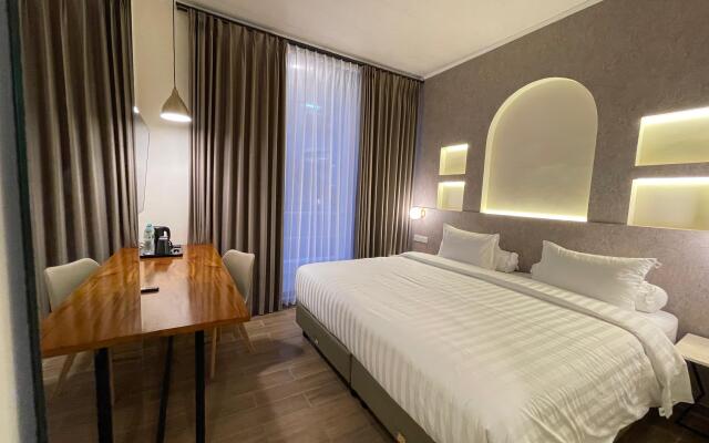 Azana Essence Sanggabuana Villa Bogor