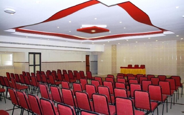Poppys S.E.T Residency Kumbakonam.