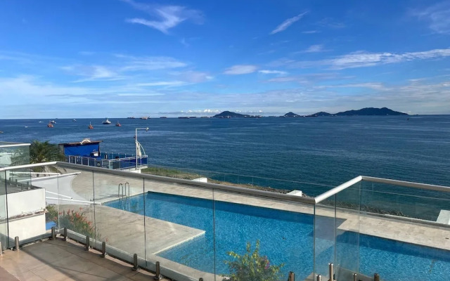 Apartment in the Causeway Amador