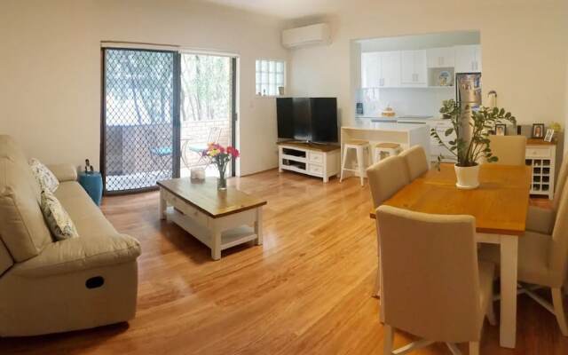 Modern Apartment Close to Randwick UNSW And City