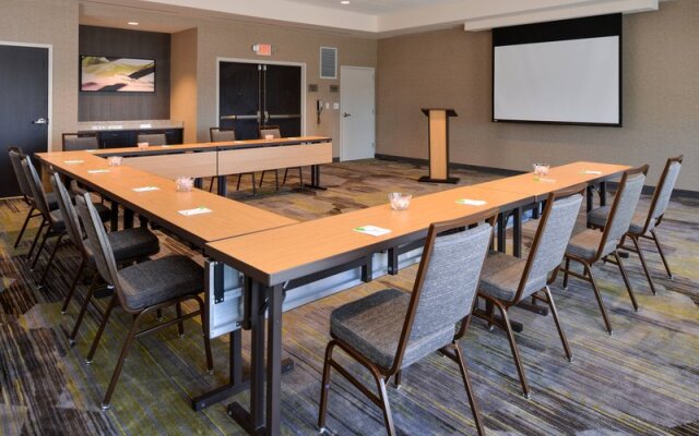 Courtyard St. Louis St. Peters