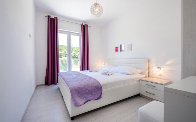 Nice Apartment in Cavtat With 1 Bedrooms and Wifi