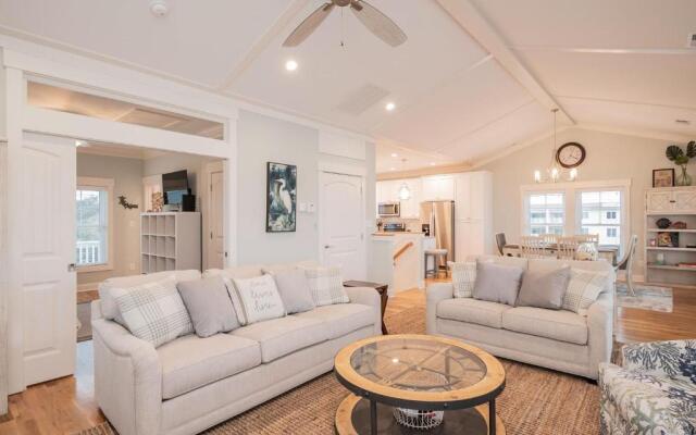 Pier Walker by Oak Island Accommodations