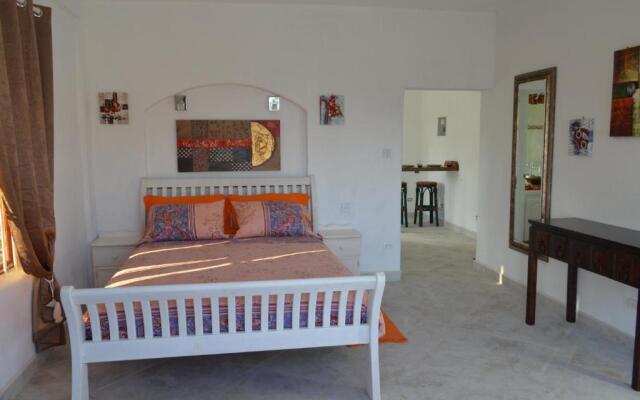 Frangipani Apartment