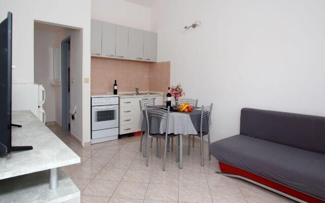 Queen beach Nin apartments Venera - AE1444