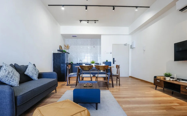 The Quartz Residence By I Housing