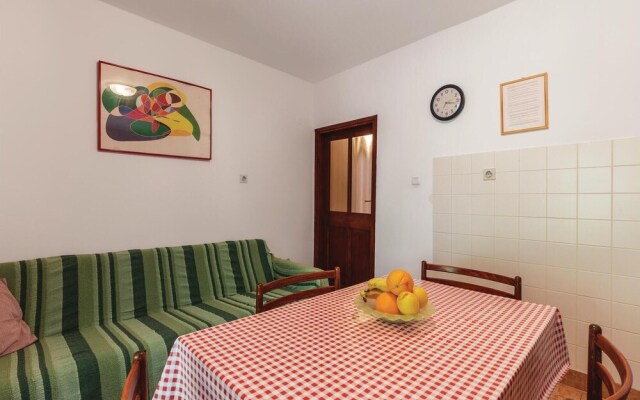 Nice Home in Pula With 1 Bedrooms
