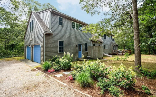 Cape Cod Bay - 4 Br Home