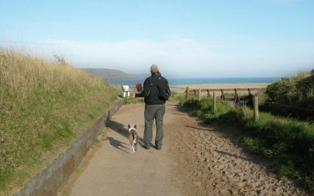 Freshwater Bay Hol Vge 14