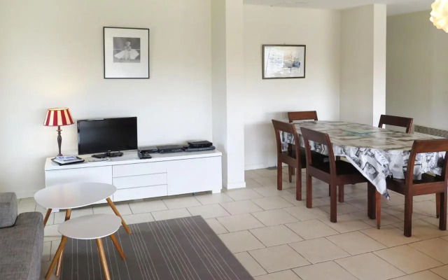 Holiday Home La Chapelle - CON100