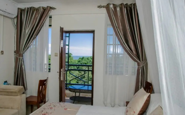 Parkview Safari Hotel and Apartments